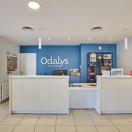 Residence Odalys Le Mas Des Flamants Айга-Мортас Екстериор снимка