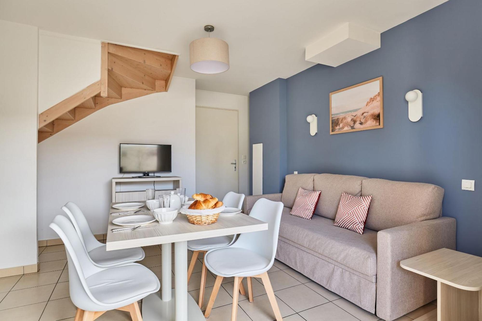 Residence Odalys Le Mas Des Flamants Айга-Мортас Екстериор снимка
