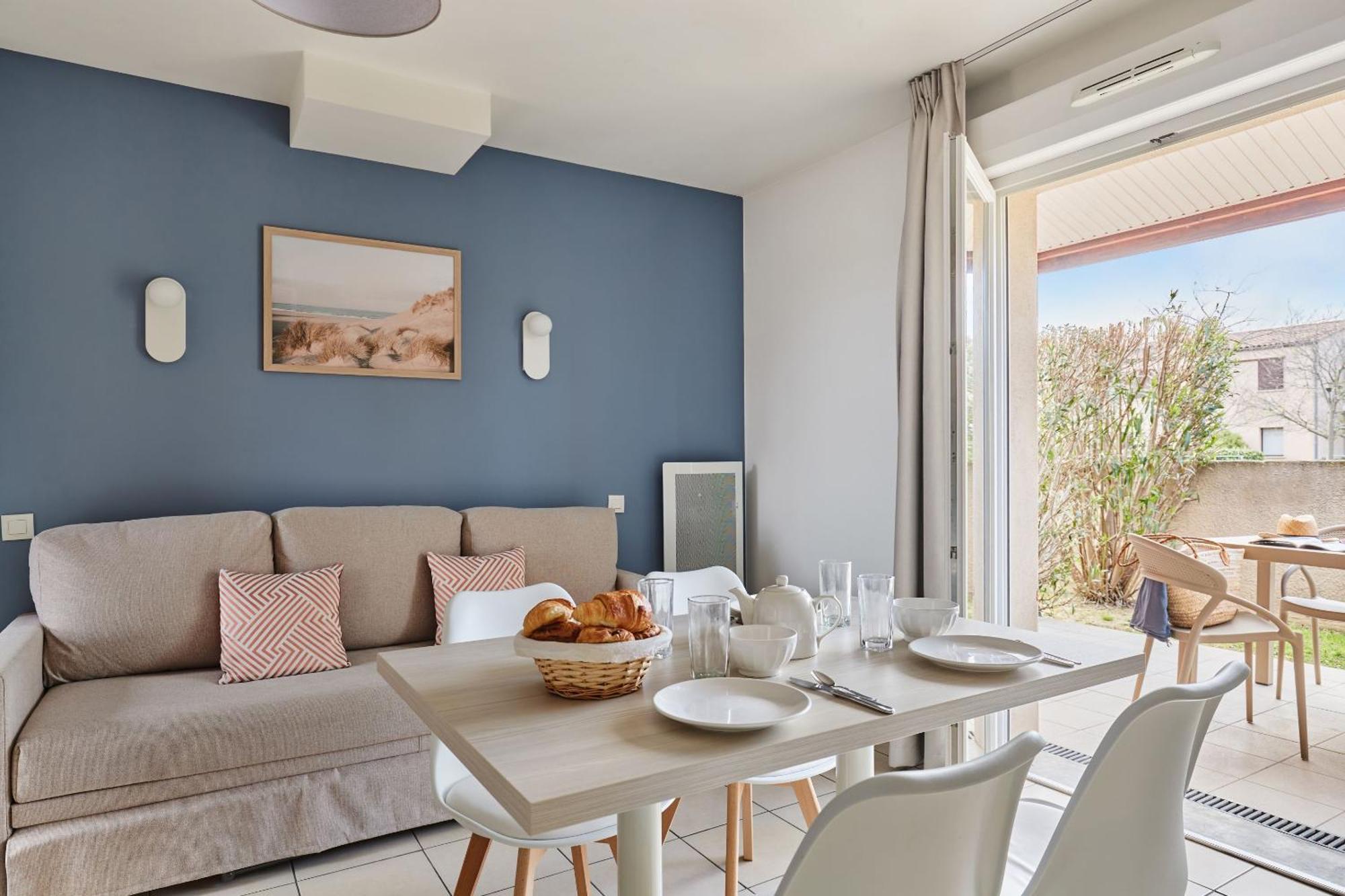Residence Odalys Le Mas Des Flamants Айга-Мортас Екстериор снимка