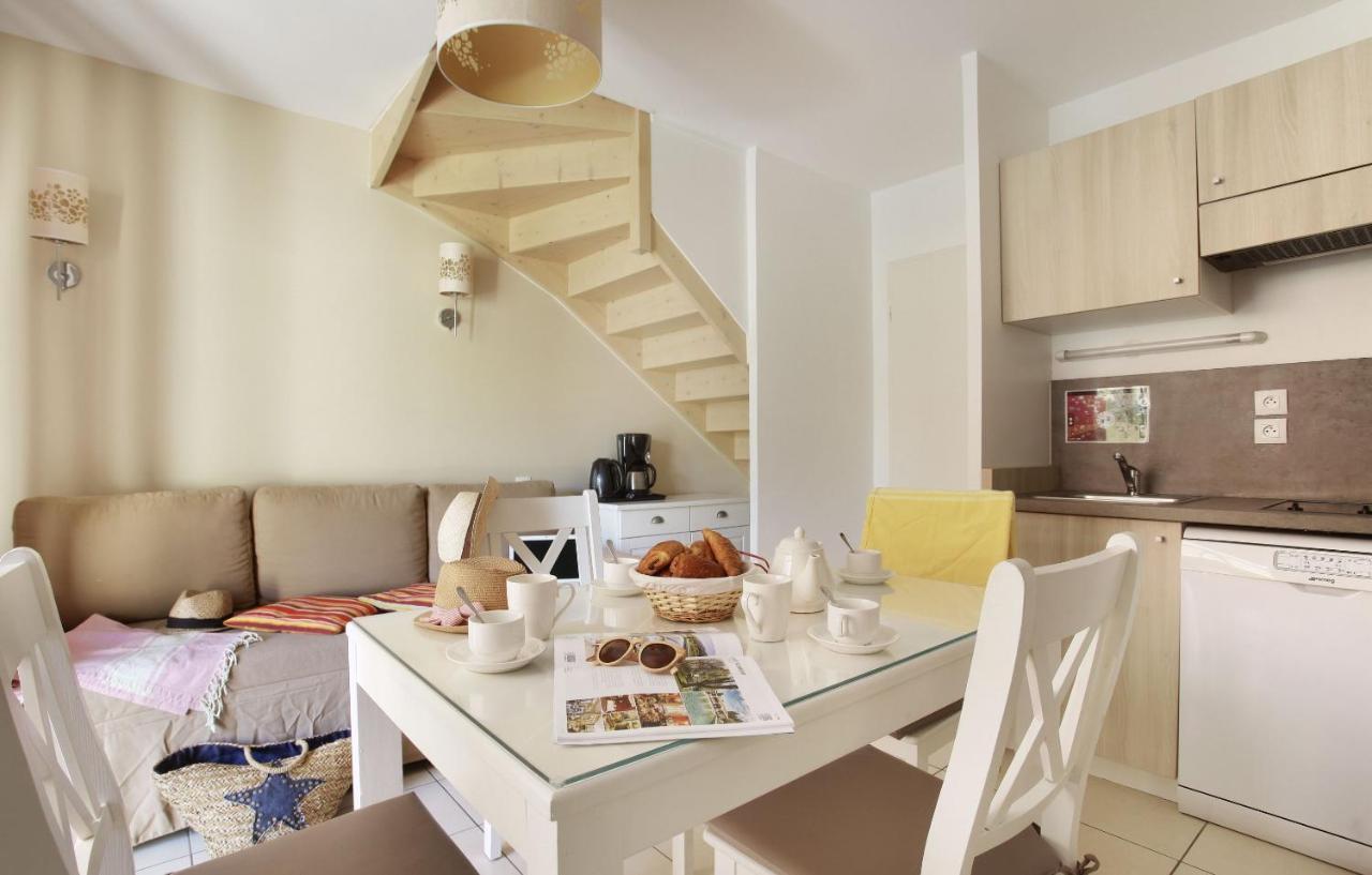 Residence Odalys Le Mas Des Flamants Айга-Мортас Екстериор снимка